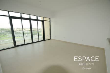 Splendid Views | Chiller Free | Kitchen Equipped Splendid Views | Chiller Free | Kitchen Equipped