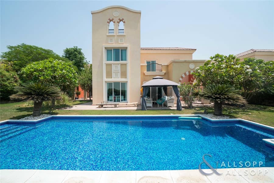 6 Beds | Private Pool | Golf Course View