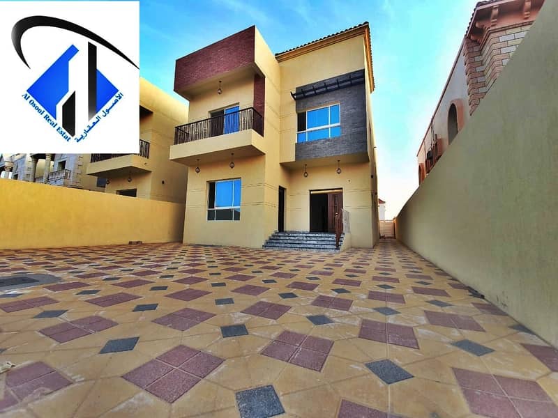 Excellent brand new 5bhk Villa in very good location beside mosque on the main road.