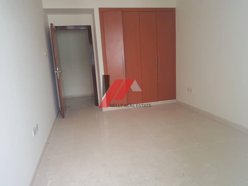 1 BHK WITH BALCONY-WARDROBES-PARKING FREE 32K