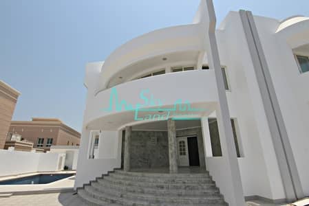 Renovated 5 Bed Villa With A Private Pool Renovated 5 Bed Villa With A Private Pool