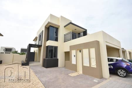 Fantastic Location | Single Row | Close To Park Fantastic Location | Single Row | Close To Park