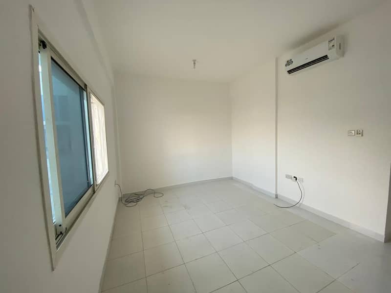 Private entrance Specious 2 bedroom hall in Khalifa b