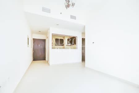 Best Price | Beautiful 1BR Apt in Queue Point! Best Price | Beautiful 1BR Apt in Queue Point!