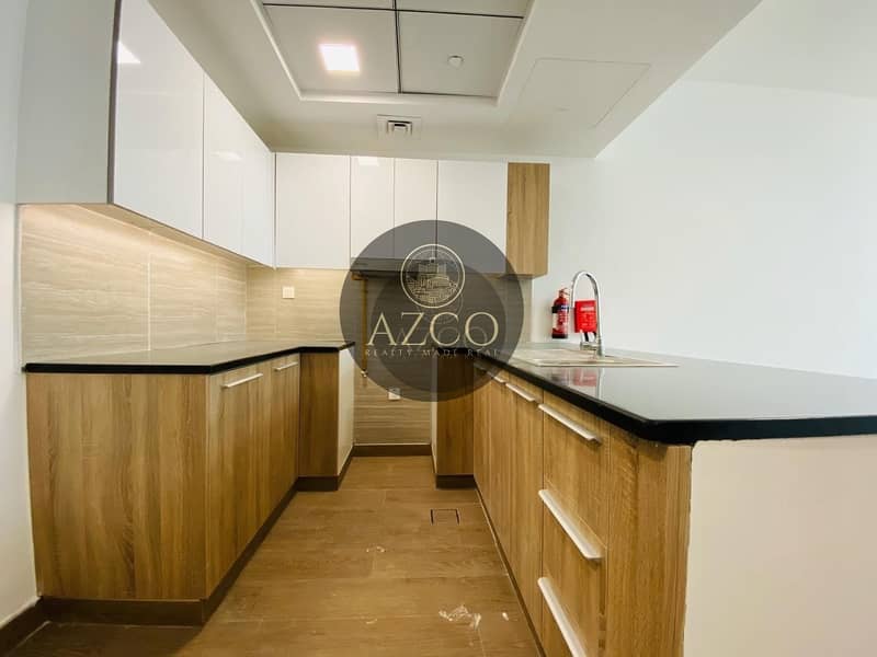 Luxurious Brand New 1BHK Apartment I Balcony I Modern kitchen