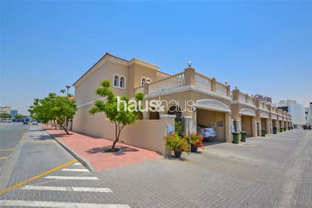 2 Bedroom Townhouse for Sale in Jumeirah Village Triangle (JVT), Dubai - Corner Plot | Upstairs Family Area | Renovated 2 Bedroom Townhouse for Sale in Jumeirah Village Triangle (JVT), Dubai - Corner Plot | Upstairs Family Area | Renovated