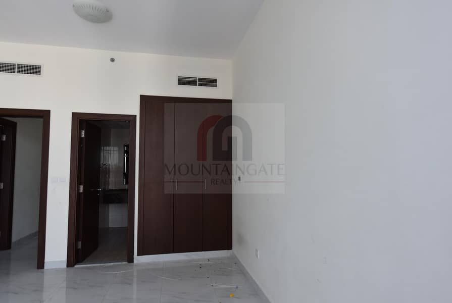 Luxurious  2 BHK with Huge Balcony in jvc