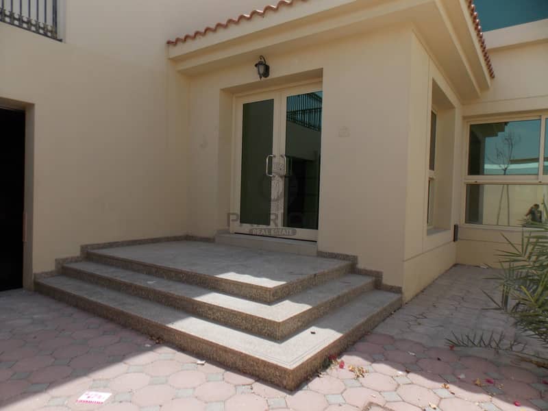 Five Bedroom Independent Villa With Garden Umm Suqeim3