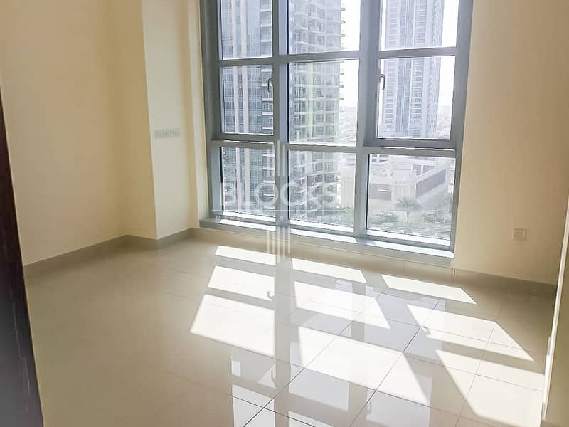 Boulevard view High Floor 1 B/R+study Boulevard view High Floor 1 B/R+study