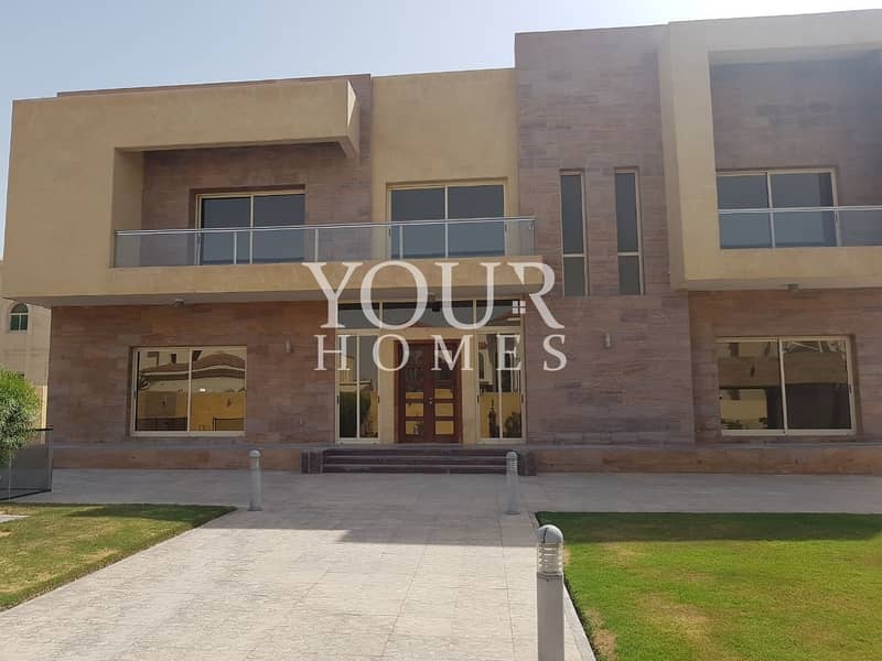 CORNER MODERN 6 BED ROOM VILLA WITH PRIVATE POOL 300K CORNER MODERN 6 BED ROOM VILLA WITH PRIVATE POOL 300K