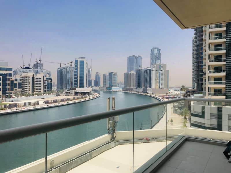 STUNNING & PANORAMIC LAKE VIEWS - 1 BED IN MAYFAIR RESIDENCY - WITH APPLIANCES