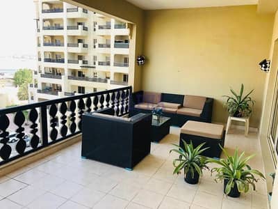 Price Drop- Two Bedroom Marina Apartment Price Drop- Two Bedroom Marina Apartment