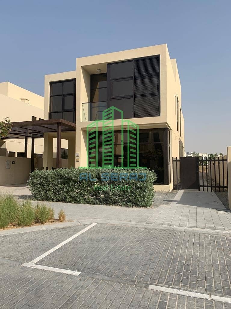Luxury villa immediate receipt and installment and facilities for 25 years Luxury villa immediate receipt and installment and facilities for 25 years