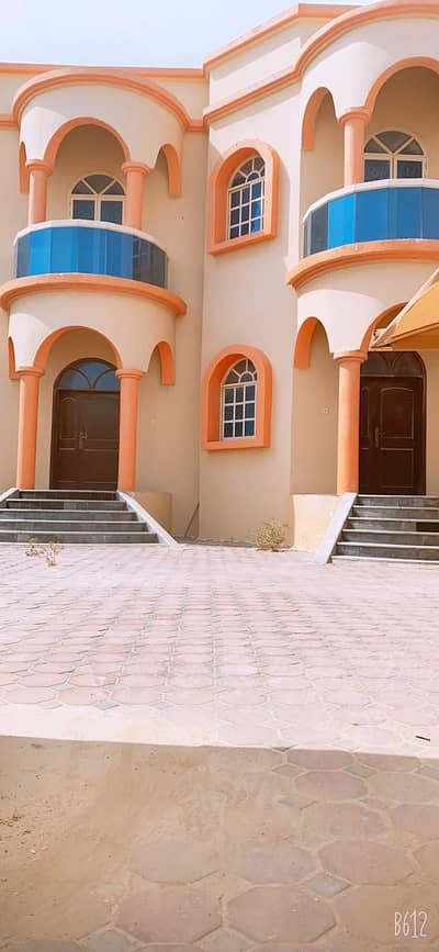 Villa for rent with distinctive close to the services and the neighbor street Villa for rent with distinctive close to the services and the neighbor street