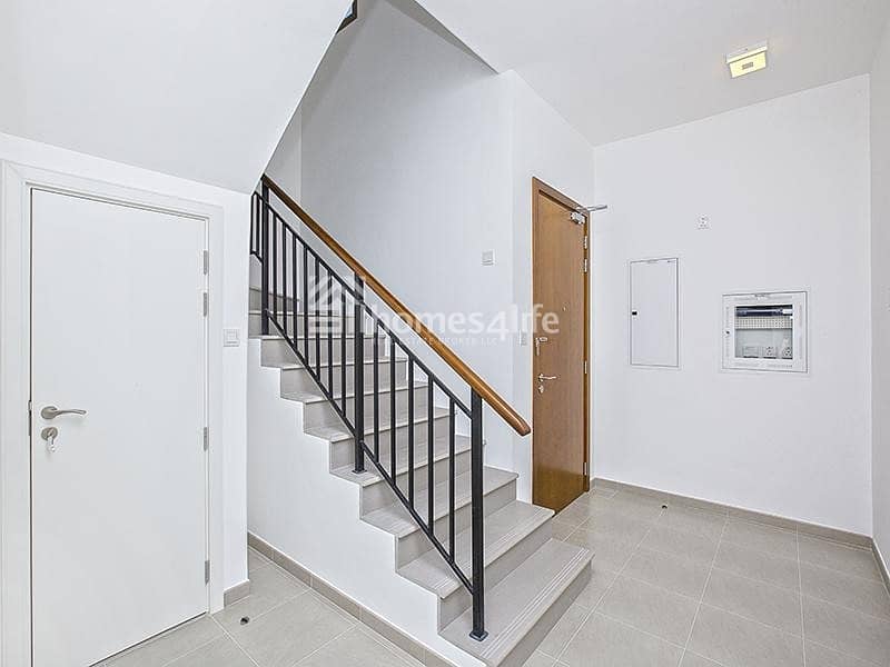 Ideal Lay-out | Vacant Now and Ready to be Viewed | Call Now Ideal Lay-out | Vacant Now and Ready to be Viewed | Call Now