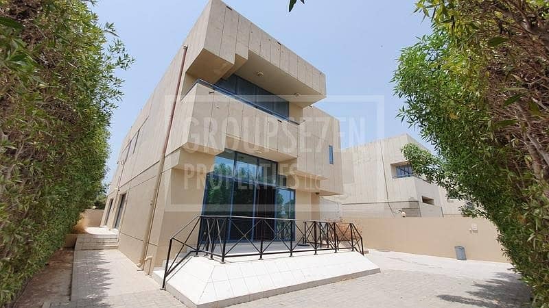 2 Commercial Villa 4 Beds for Rent in Jumeirah 3