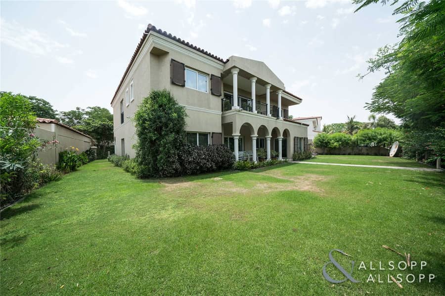 Fully Furnished | 5 Bedroom | Backing Park