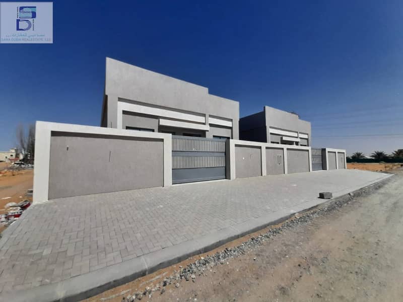 Wonderful and unique design villa suitable space and close to all services in the finest areas of Ajman (Al Yasmeen) for freehold for all nationalities