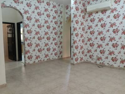 Excellent 2 BHK Apt w/ 3 payment,separate kitchen Excellent 2 BHK Apt w/ 3 payment,separate kitchen