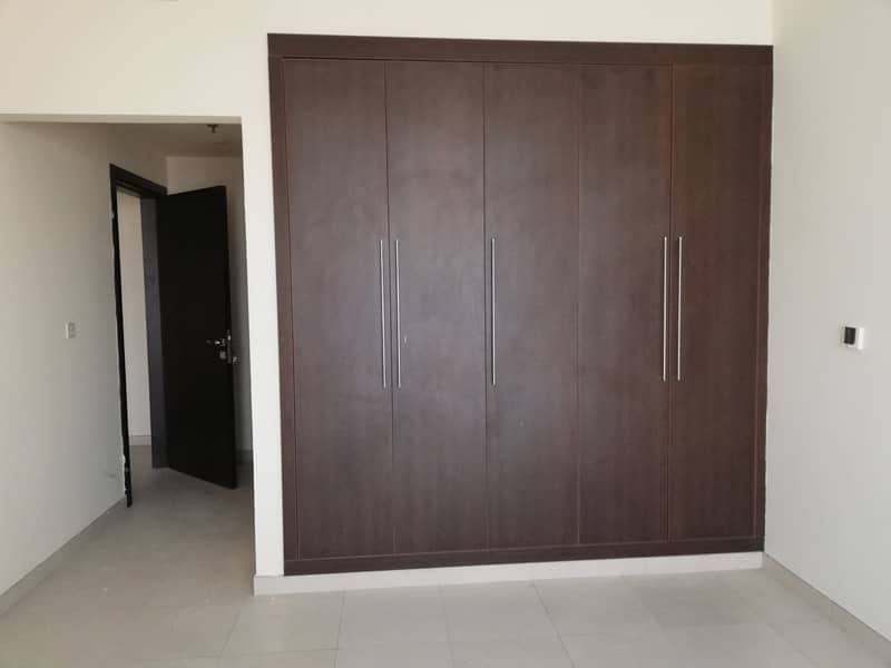 ONE MONT FREE  HUGE SIZE 2 BHK WITH WARDROBES BALCONY POOL+PARKING,,RENT ONLY 44K