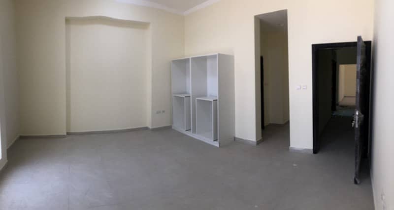 Квартира в Мадинат Аль Рияд, 3 cпальни, 50000 AED - 4615726