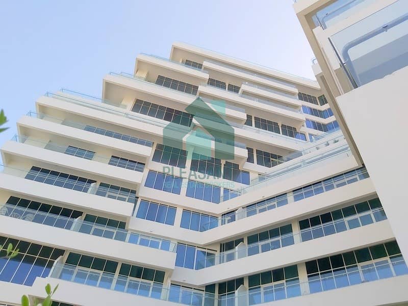 Luxuries Huge 2 Bedroom Fully Furnished Facing Creek View!! Luxuries Huge 2 Bedroom Fully Furnished Facing Creek View!!
