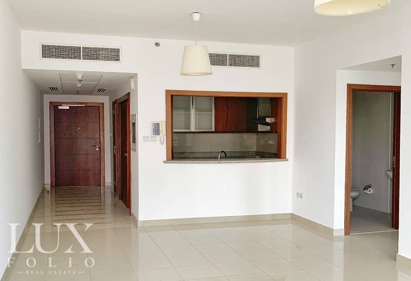 Boulevard View | Balcony | Spacious Lounge Boulevard View | Balcony | Spacious Lounge