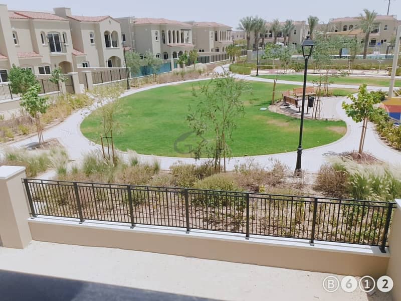 Single Row Back Facing Park Biggest Type Huge Garden Single Row Back Facing Park Biggest Type Huge Garden