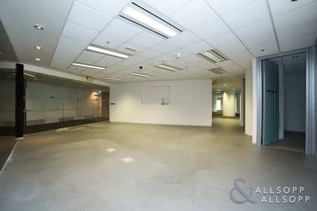 Fully Fitted | Chiller Free | Close to Metro Fully Fitted | Chiller Free | Close to Metro