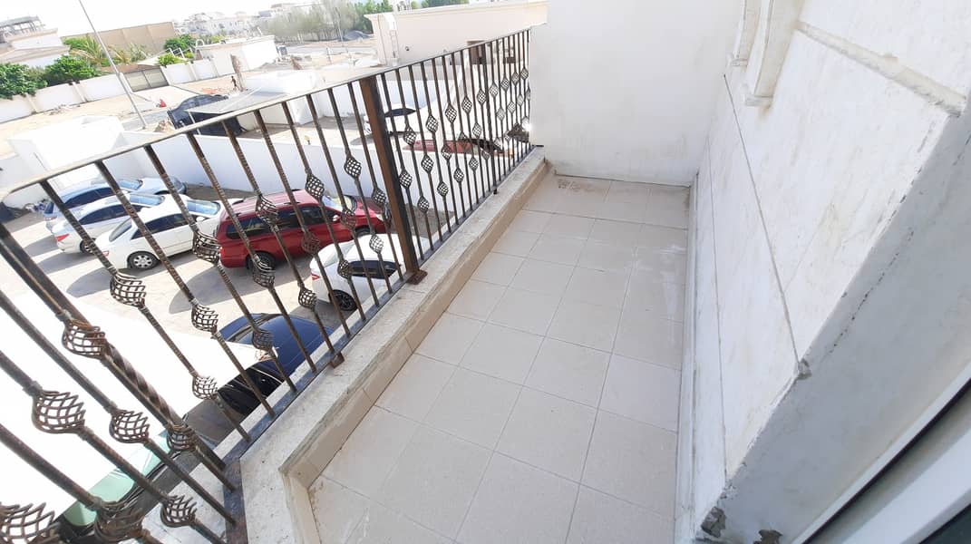 Excellent Spacious 1Bhk With Separate Kitchen And Balcony In Family Villa At MBZ