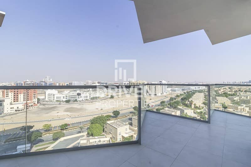 19 New and Spacious Apt with Panoramic View