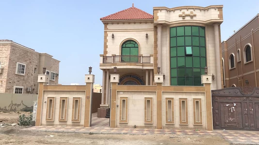 Special price from the owner and without commission from the buyer for sale modern luxury finishing villa freehold with the possibility of bank financing near Mohamed bin Zayed Street and all schools, services, markets and hypermarkets