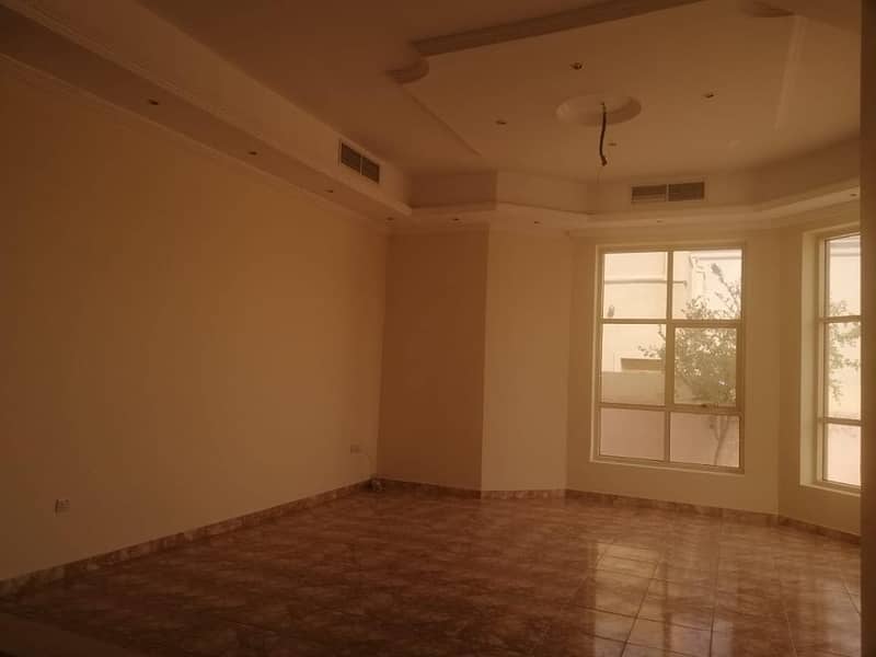 villa for rent at el khawnaej : 4 bedroom master with maid room