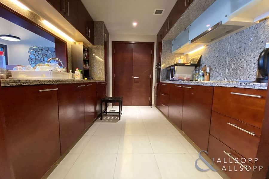 8 1 Bed Apartment | Fully Equipped Kitchen