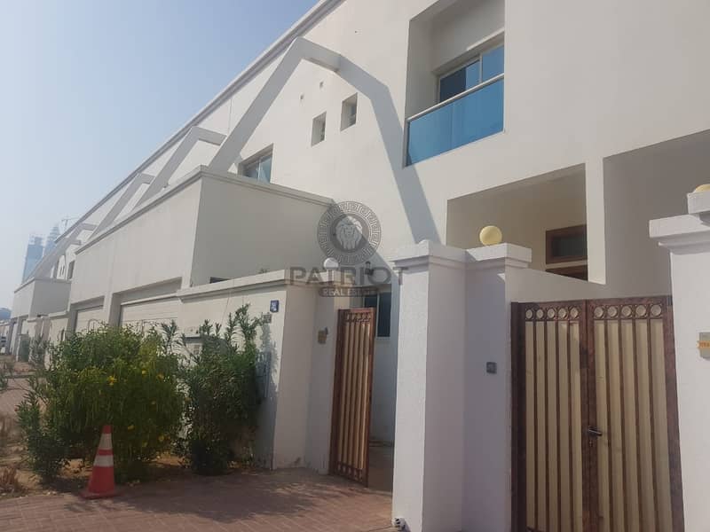Modern Brand new 4BR villas in Al Barsha