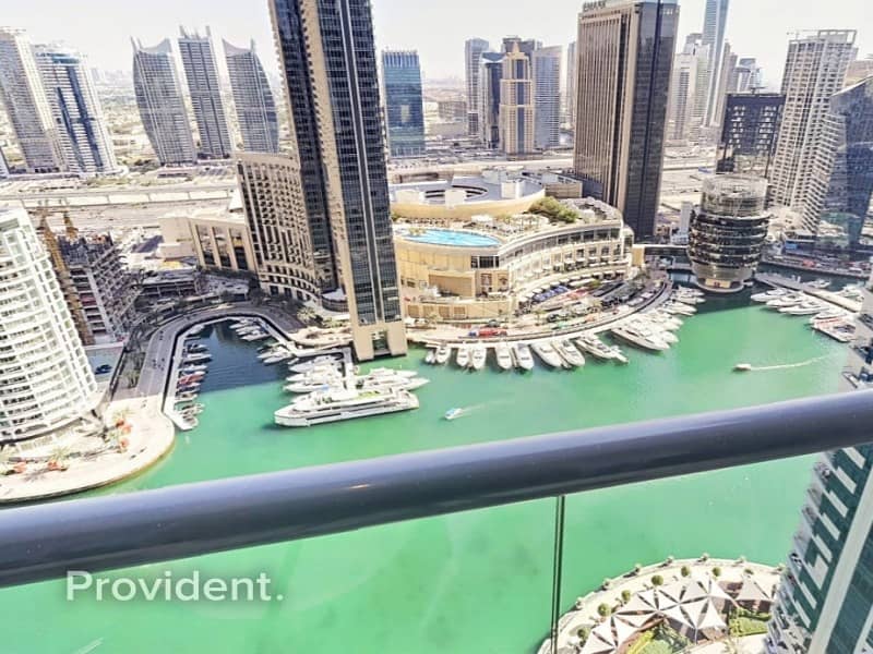 Awe-inspiring view of Marina | Sophisticated