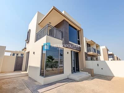 Corner 4BR I Close to the swimming pool I 2.1M Corner 4BR I Close to the swimming pool I 2.1M