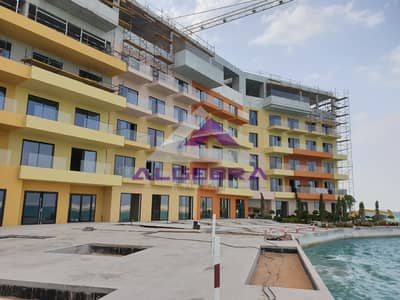 Overlooking Pool/Beach -Oqood Registered Overlooking Pool/Beach -Oqood Registered