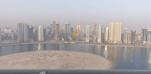 Spacious 3 Master Bedrooms / Stunning View / 1 Month Free Spacious 3 Master Bedrooms / Stunning View / 1 Month Free