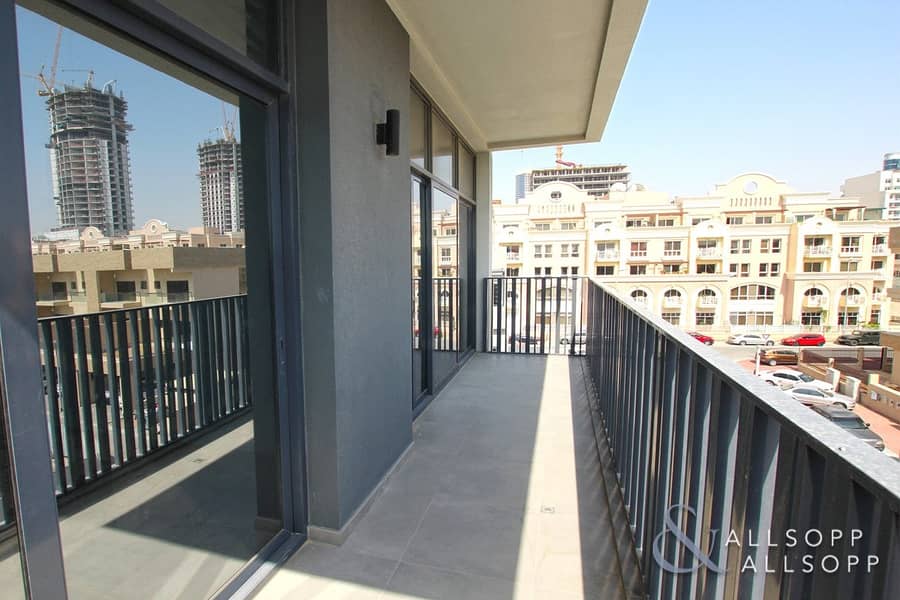 One Bed | Immediately Available | Balcony