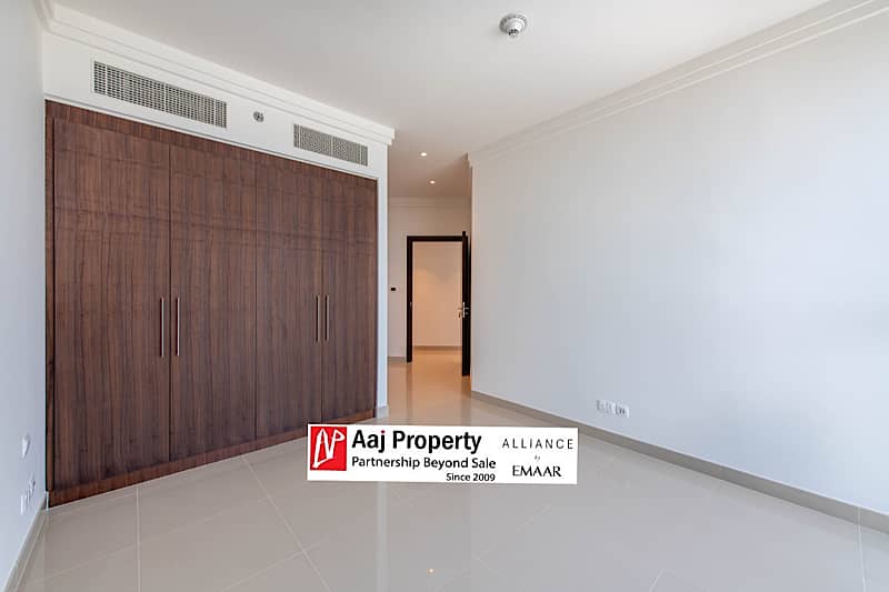 45 Downtown No 1.2BR Unit.  Fall in love with this sensational contemporary apartment