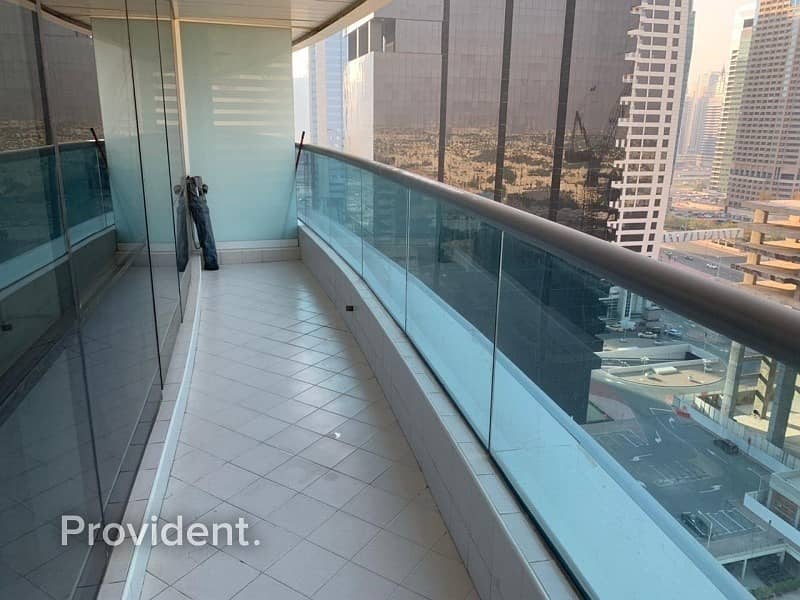 Bright and Spacious unit | Chiller Free Bright and Spacious unit | Chiller Free