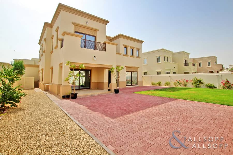 4 Bedrooms | Near Amenities | Huge Plot size