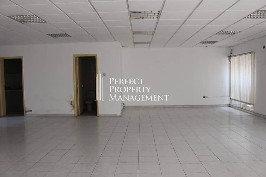 Office for rent - very spacious with good view - near RAK bridge in Old Ras Al Khaimah Office for rent - very spacious with good view - near RAK bridge in Old Ras Al Khaimah