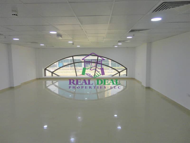 4 Vacant offices at Dubai Insurance Building at Sheikh Zayed Road