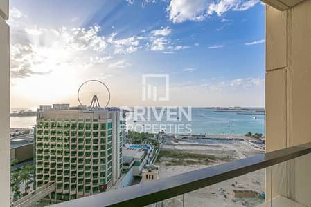 Lovely 2 Bedroom Unit with Amazing Sea View