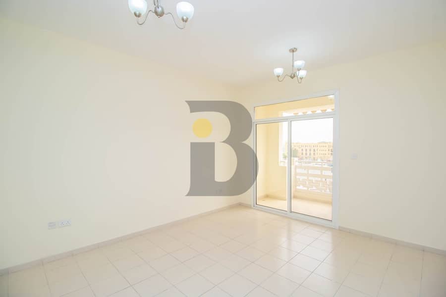 Large 1 BR |with Balcony | Maintained