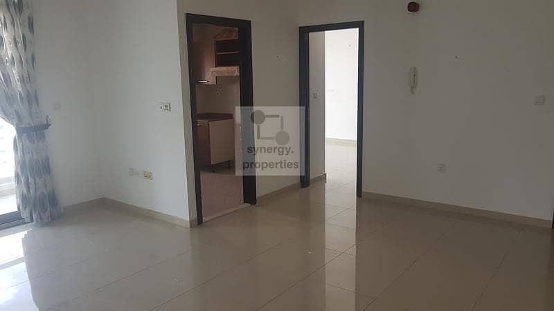 Higher Floor I Partial Marina view I Closed Kitchen Higher Floor I Partial Marina view I Closed Kitchen