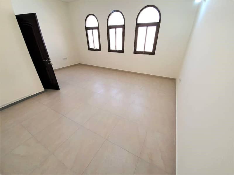 شقة في مدينة خليفة 1 غرفة 42000 درهم - 4404015