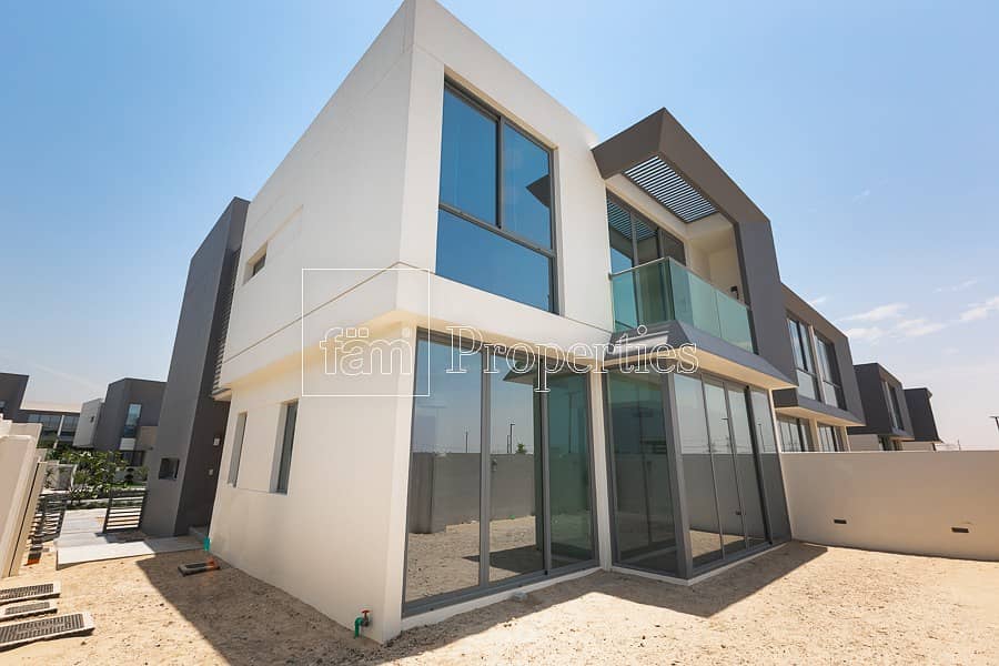 Brand new 4 bed Gardenia Townhouse for rent